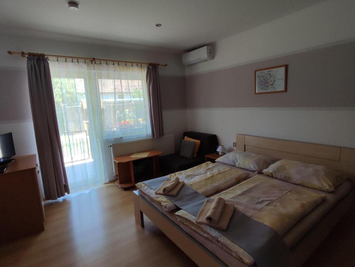 Aranyhal Apartman Sarvar Exterior photo