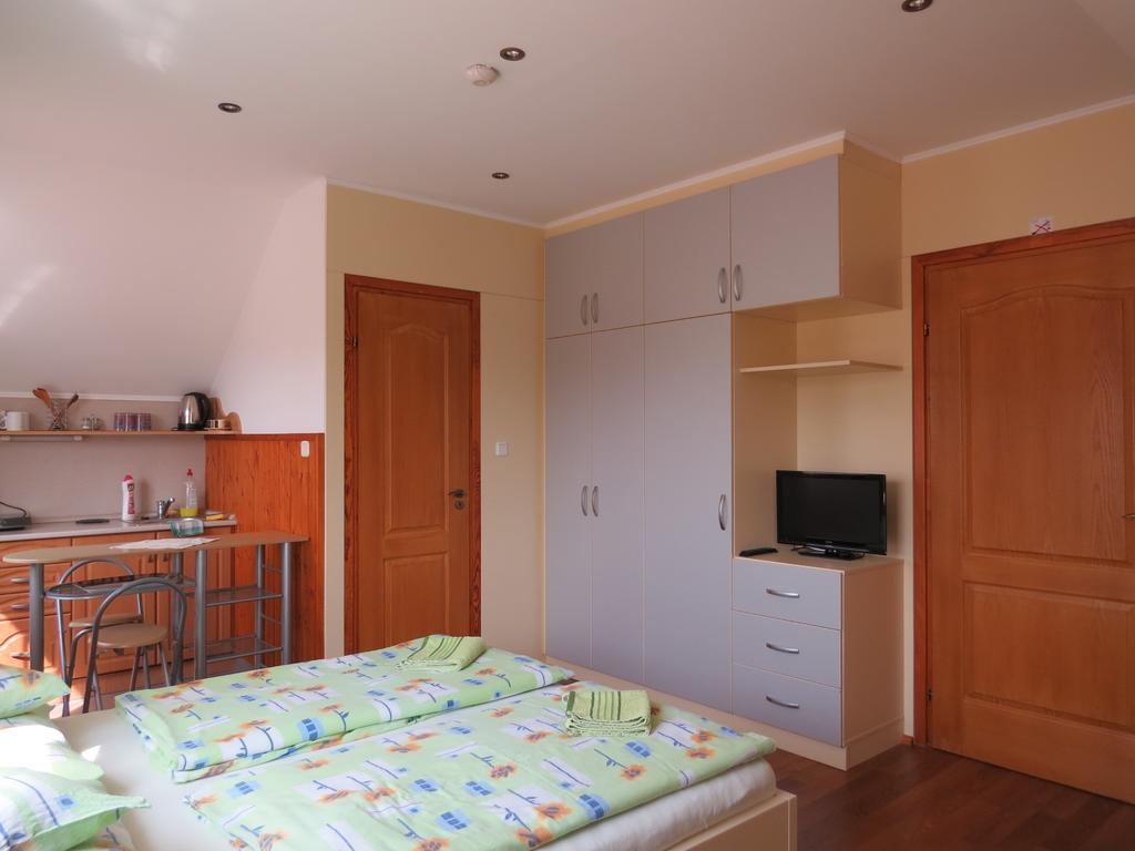 Aranyhal Apartman Sarvar Exterior photo