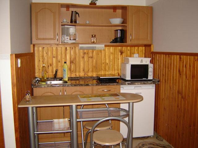 Aranyhal Apartman Sarvar Room photo